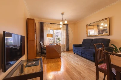 Apartamento T2 para Venda em Mafamude e Vilar do Paraíso