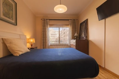 Apartamento T2 para Venda em Mafamude e Vilar do Paraíso