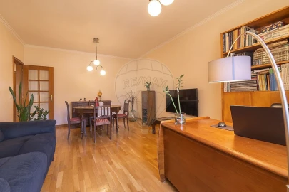 Apartamento T2 para Venda em Mafamude e Vilar do Paraíso