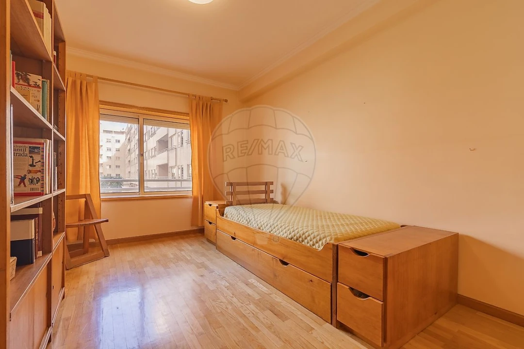 Apartamento T2 para Venda em Mafamude e Vilar do Paraíso Foto 24