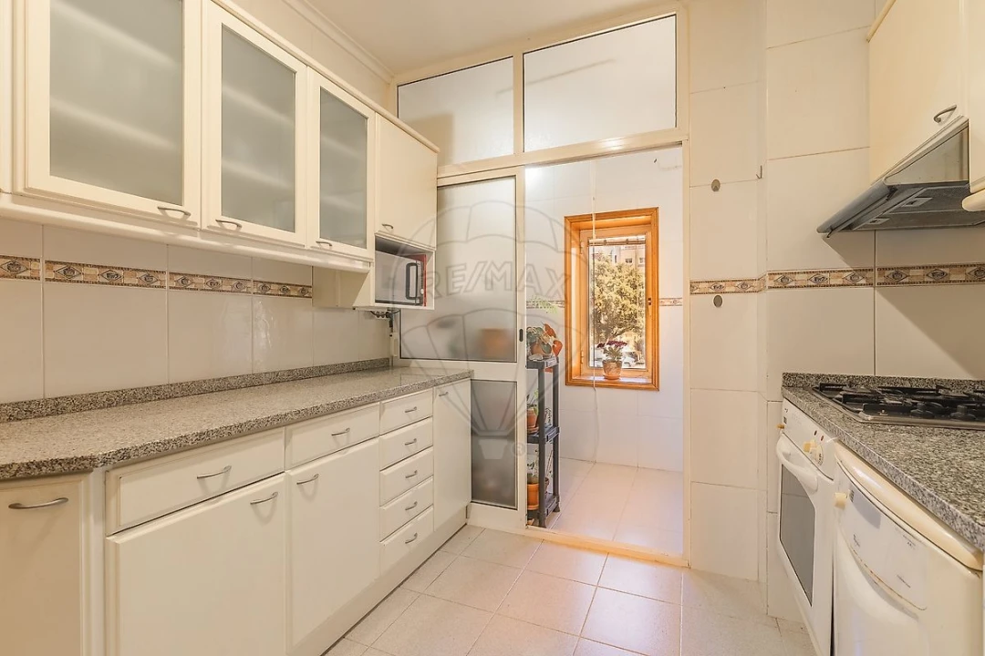 Apartamento T2 para Venda em Mafamude e Vilar do Paraíso Foto 11
