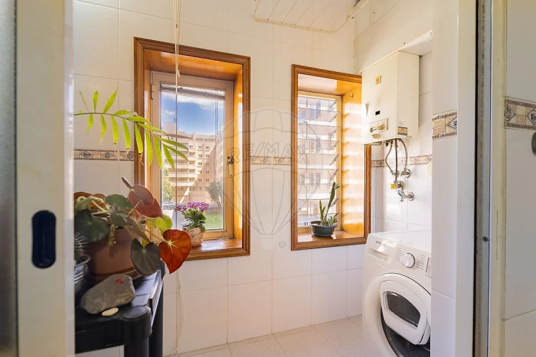 Apartamento T2 para Venda em Mafamude e Vilar do Paraíso Foto 13