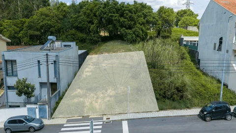 Terreno para Venda em Gondomar (São Cosme), Valbom e Jovim