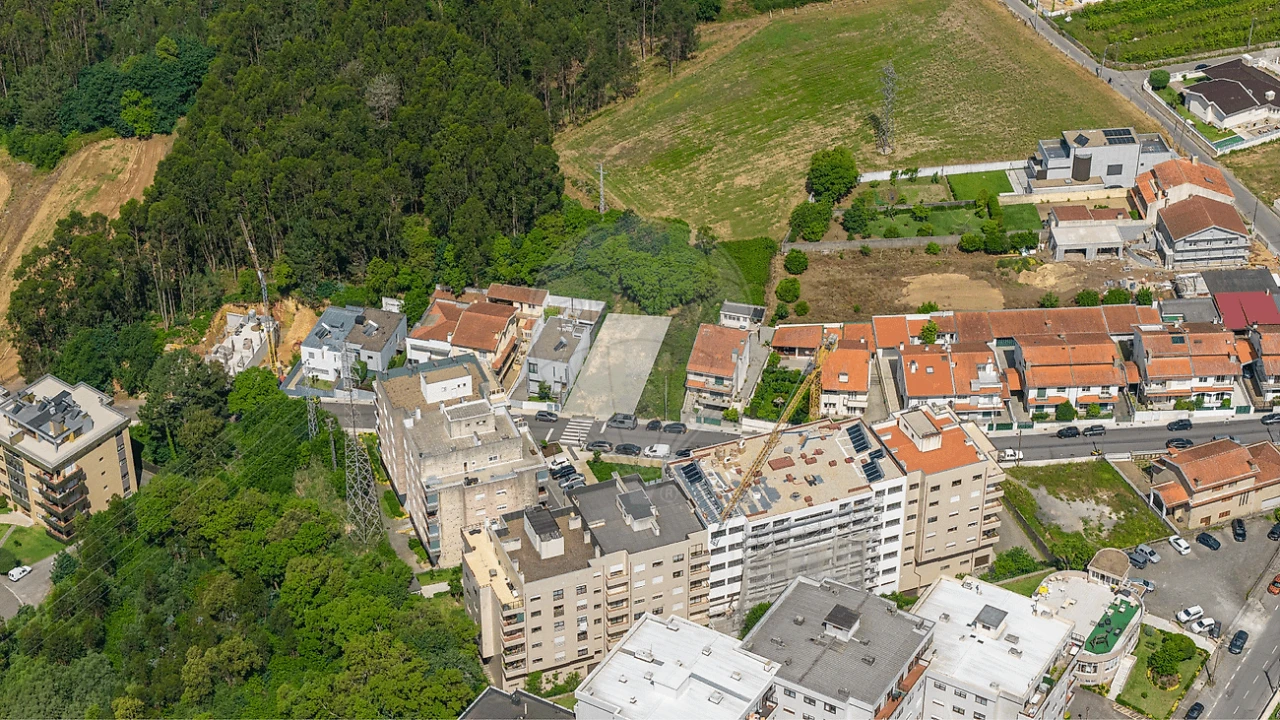 Terreno para Venda em Gondomar (São Cosme), Valbom e Jovim Foto 8
