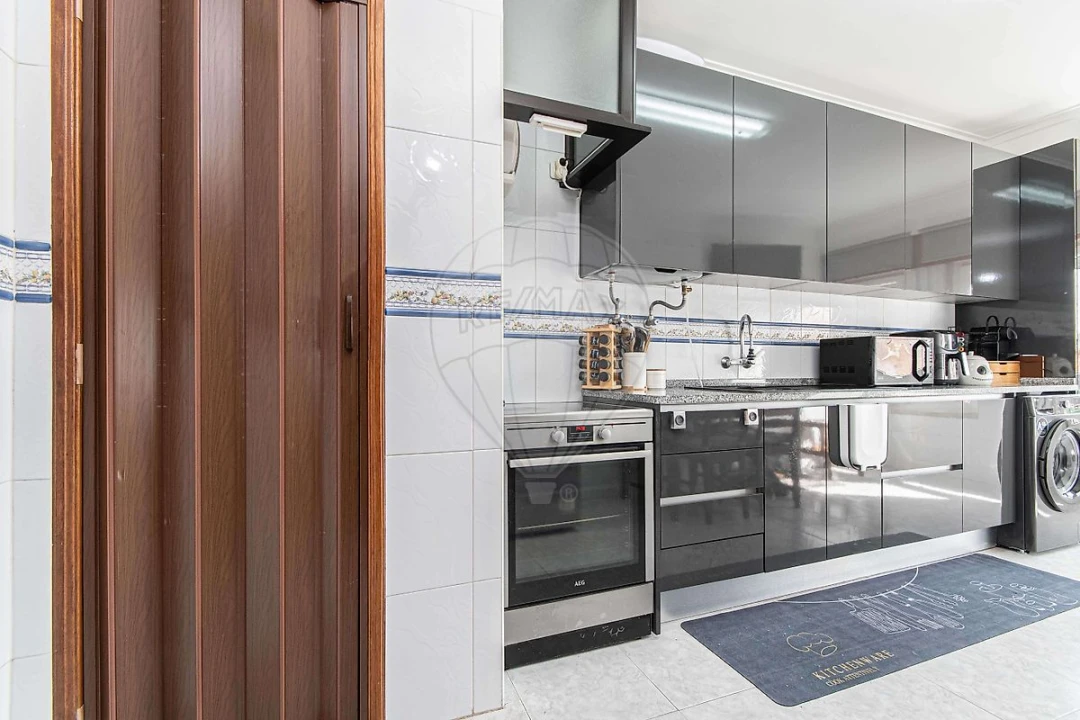 Apartamento T1 para Venda em Vialonga Foto 9