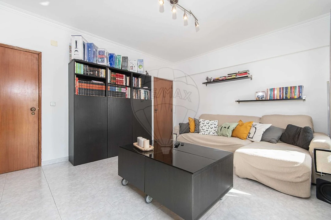 Apartamento T1 para Venda em Vialonga Foto 19