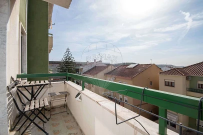 Apartamento T1 para Venda em Vialonga
