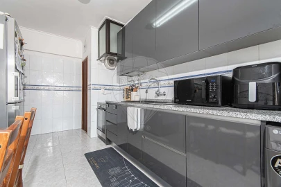 Apartamento T1 para Venda em Vialonga
