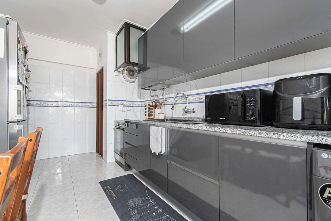 Apartamento T1 para Venda em Vialonga Foto 11