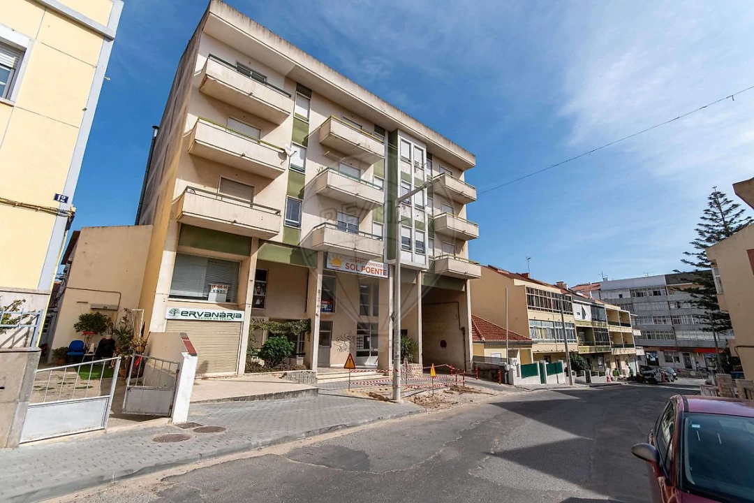 Apartamento T1 para Venda em Vialonga Foto 14