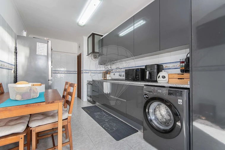 Apartamento T1 para Venda em Vialonga Foto 7
