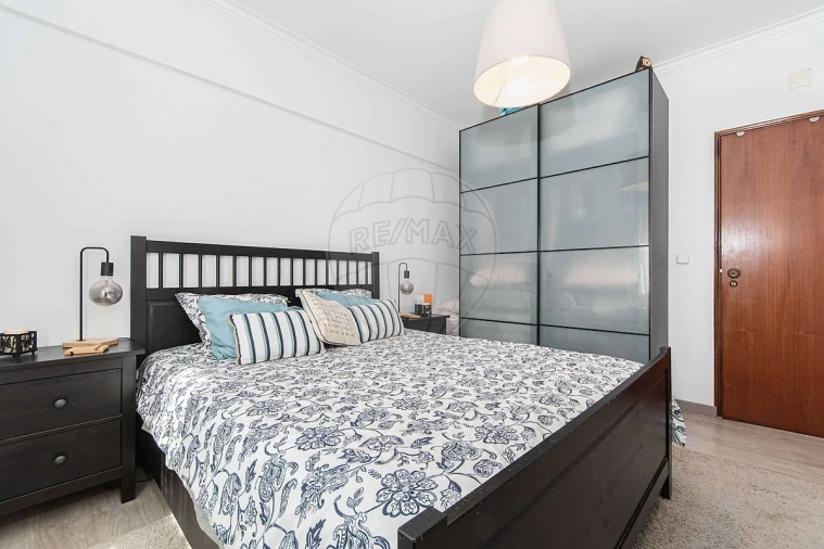 Apartamento T1 para Venda em Vialonga Foto 15