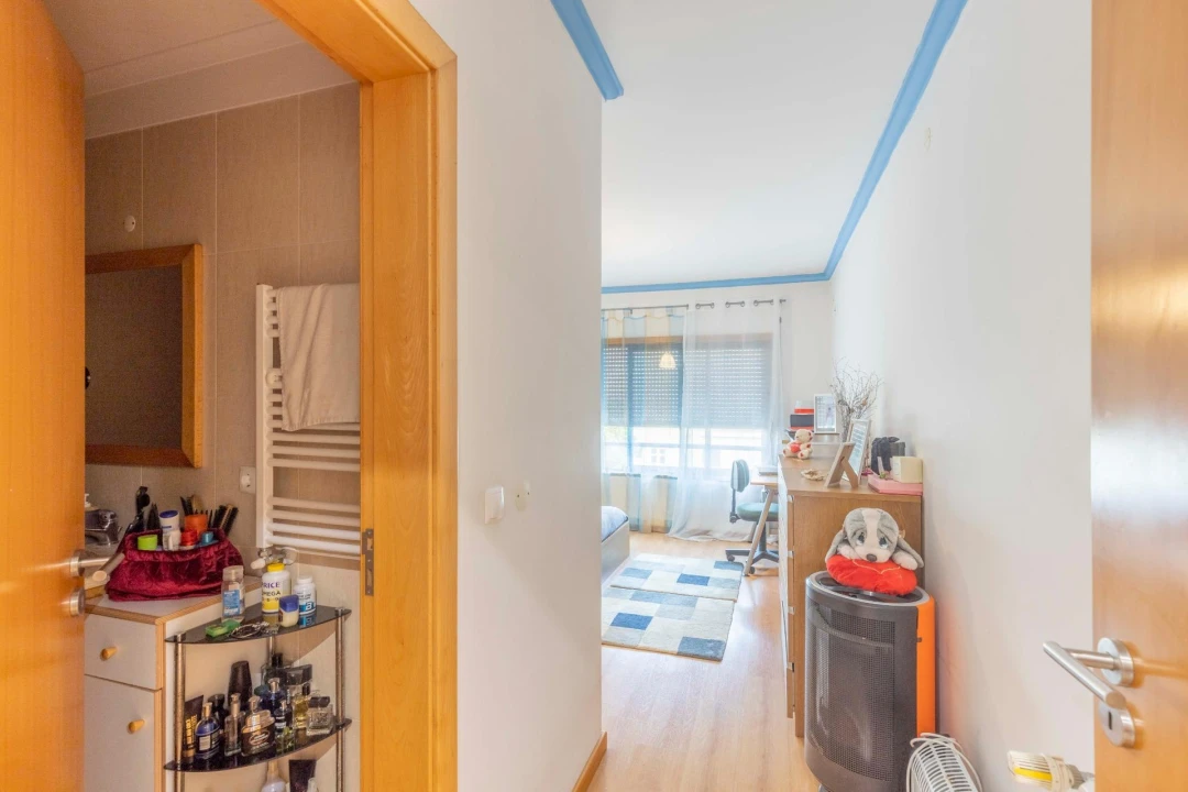 Apartamento T2 para Venda em Casal de Cambra Foto 12