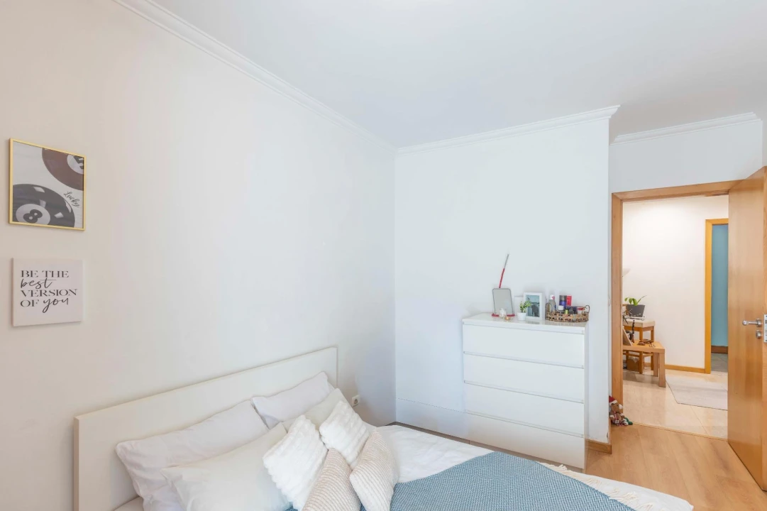 Apartamento T2 para Venda em Casal de Cambra Foto 15