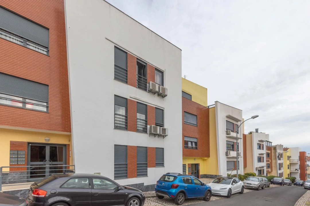 Apartamento T2 para Venda em Casal de Cambra Foto 25
