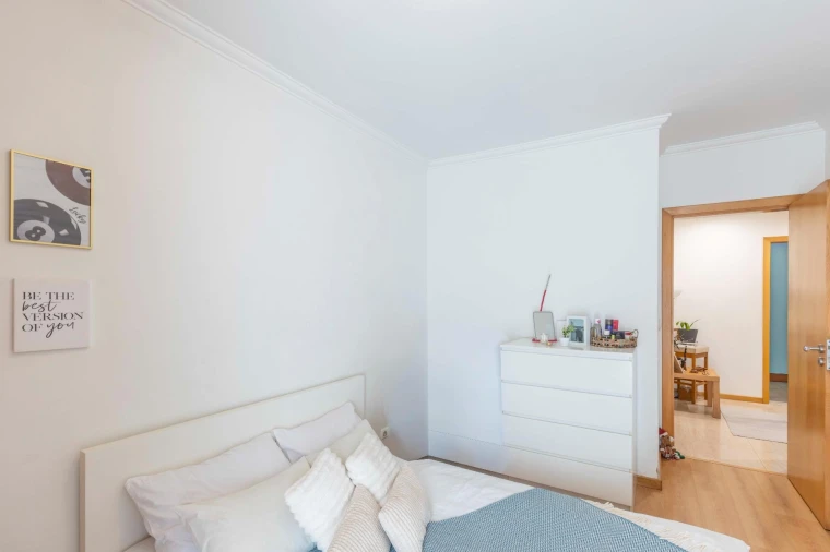 Apartamento T2 para Venda em Casal de Cambra Foto 15
