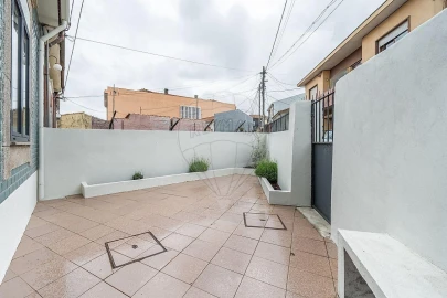 Moradia T3 para Venda em Santa Marinha e São Pedro da Afurada