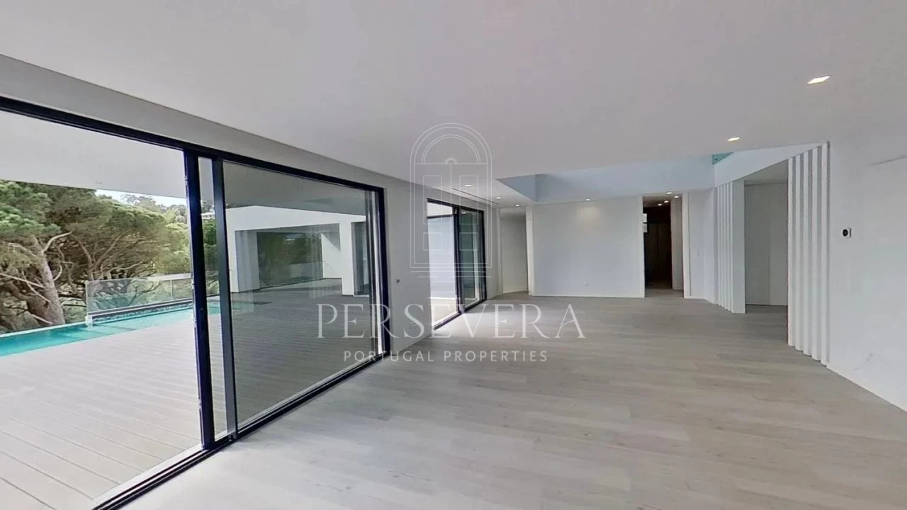Moradia T5 para Venda em Alcabideche Foto 6