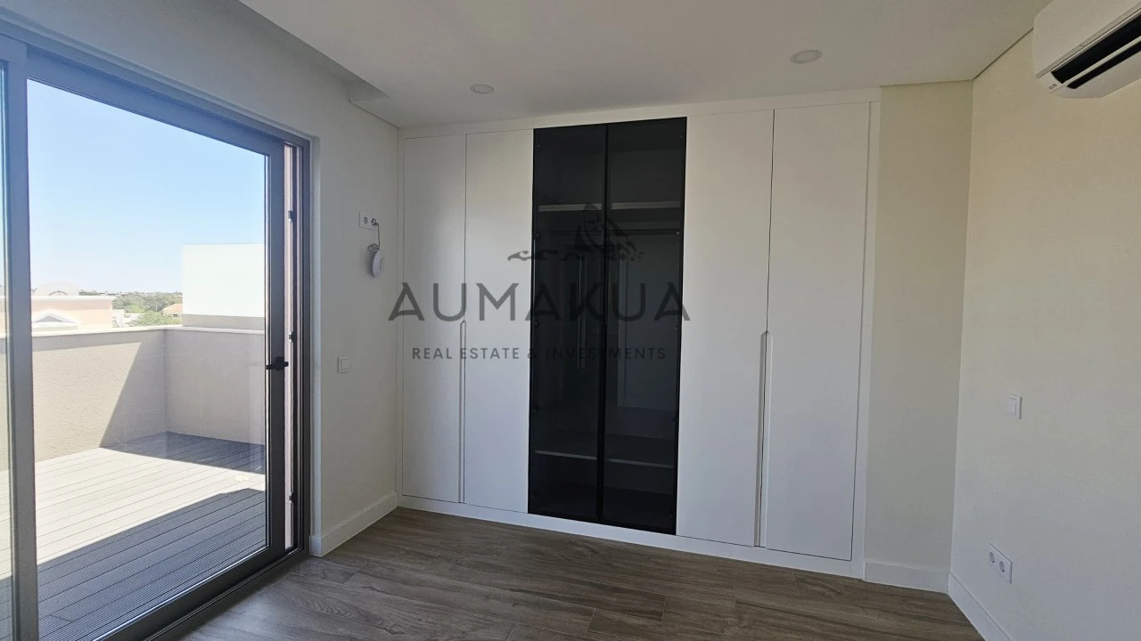 Apartamento T4 para Venda em Almancil Foto 21
