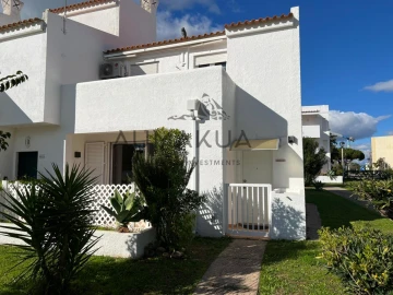 Moradia T2 para Venda em Quarteira