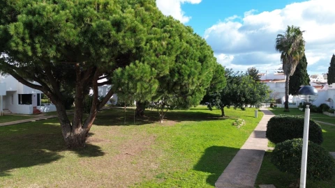 Moradia T2 para Venda em Quarteira