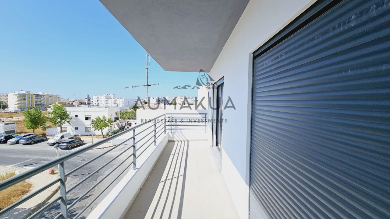 Apartamento T3 para Venda em Quelfes Foto 15
