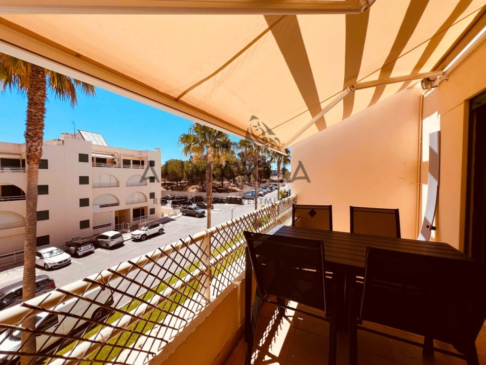 Apartamento T1 para Venda em Guia Foto 6