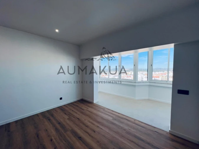 Apartamento T1 para Venda em Quarteira Foto 4