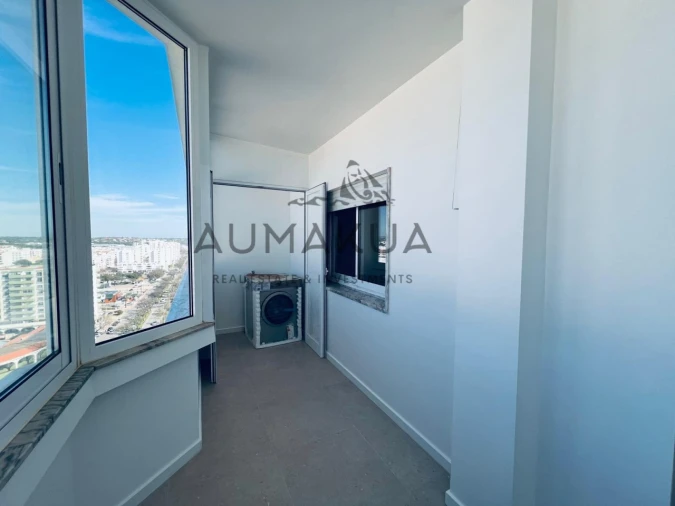 Apartamento T1 para Venda em Quarteira Foto 10