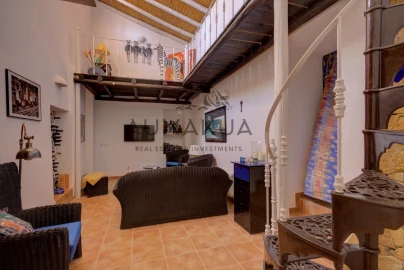 Quinta T7 para Venda em Loule (São Sebastião)