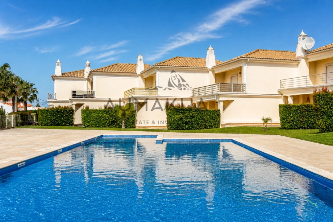 Moradia T4 para Venda em Albufeira e Olhos de Água Foto 33