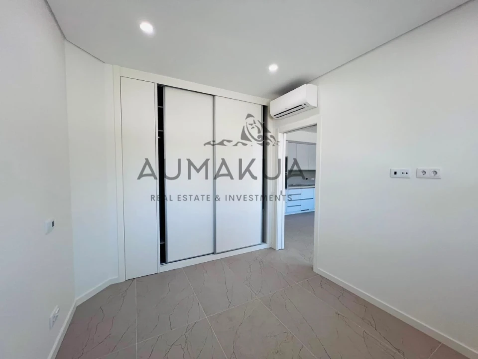 Apartamento T2 para Venda em Quarteira Foto 3
