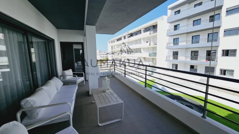 Apartamento T3 para Venda em Quelfes