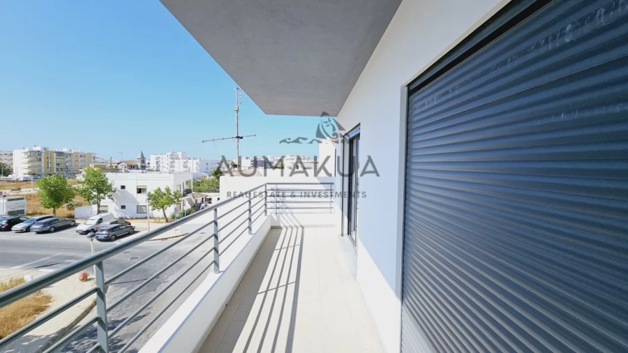 Apartamento T3 para Venda em Quelfes Foto 13