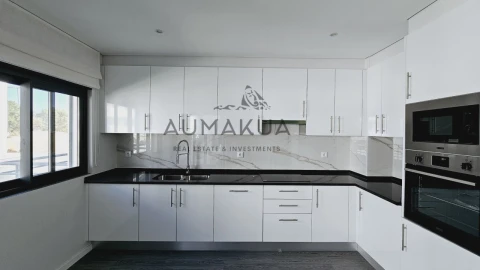 Apartamento T3 para Venda em Quelfes