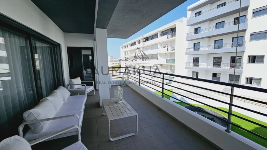 Apartamento T3 para Venda em Quelfes Foto 11