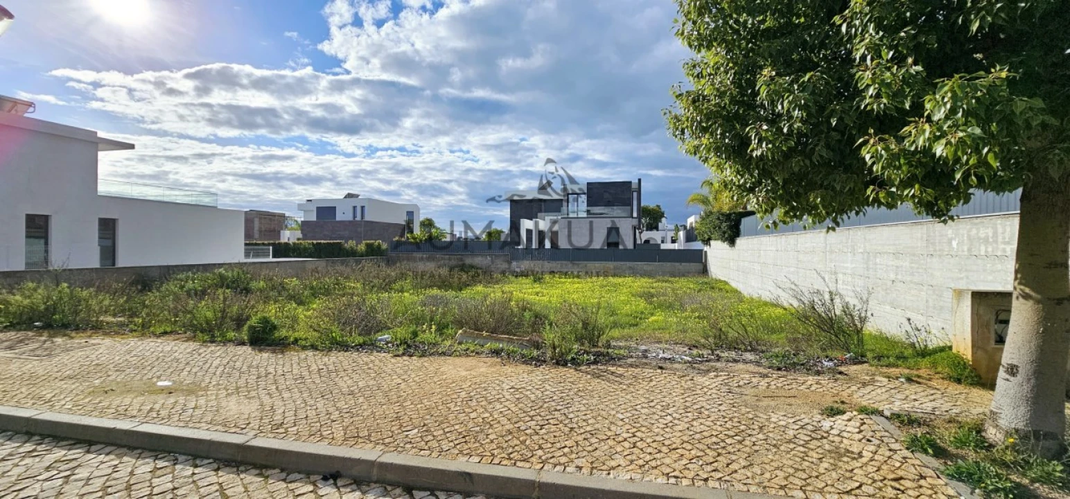Terreno para Venda em Quarteira Foto 4