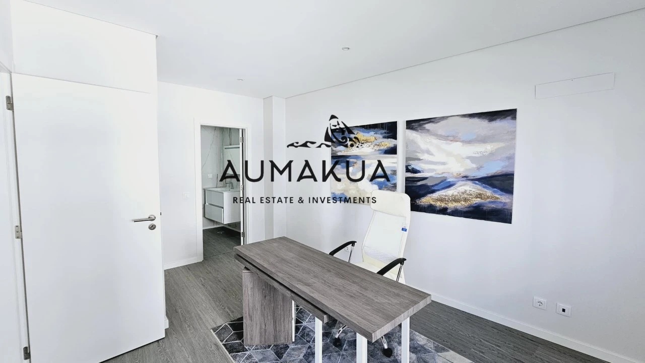 Apartamento T3 para Venda em Quelfes Foto 11