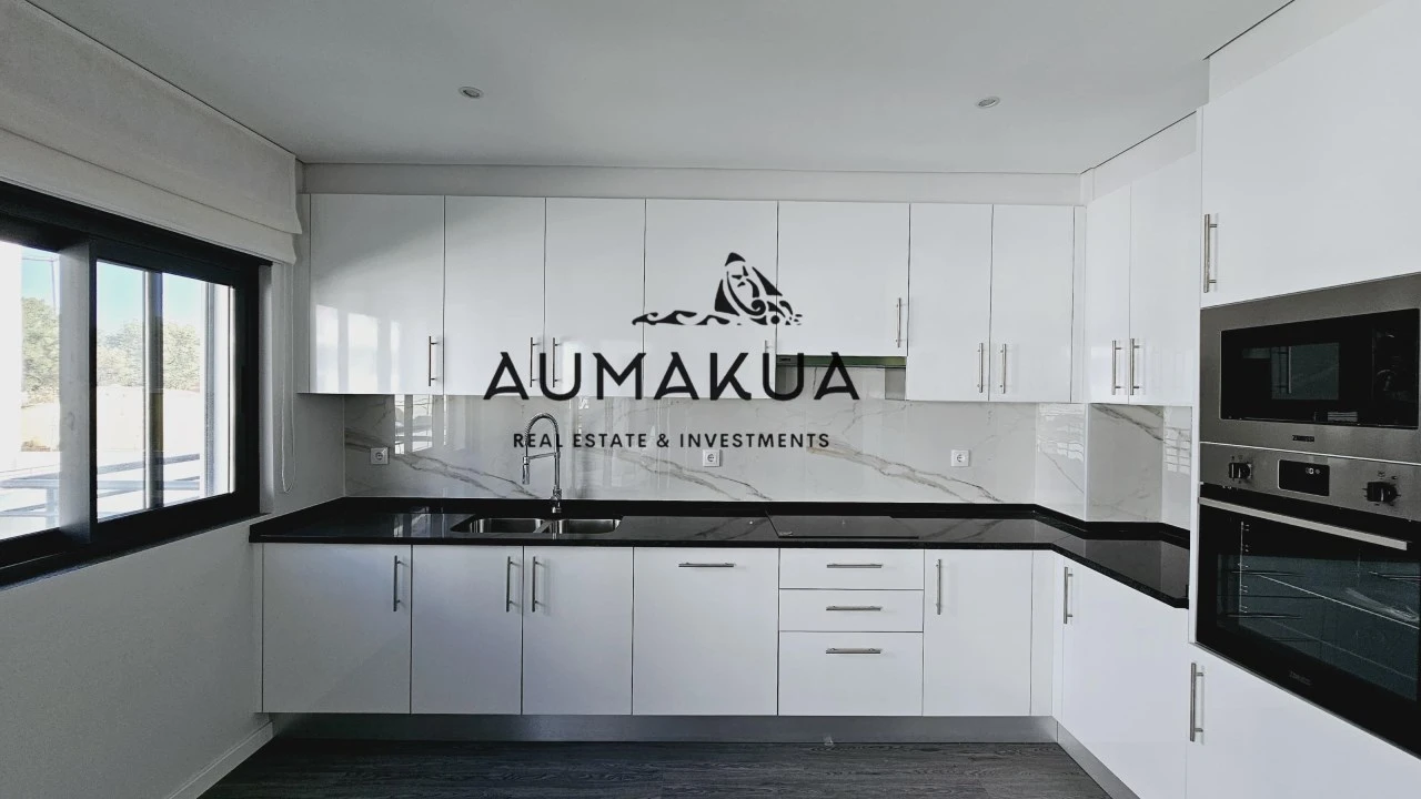 Apartamento T3 para Venda em Quelfes Foto 2