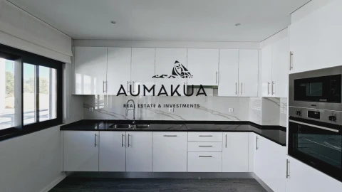 Apartamento T3 para Venda em Quelfes