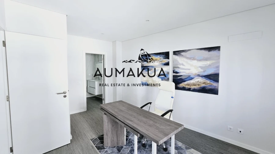 Apartamento T3 para Venda em Quelfes Foto 11