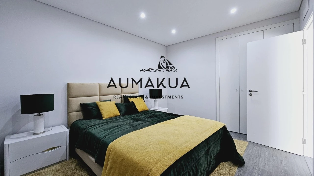 Apartamento T3 para Venda em Quelfes Foto 5