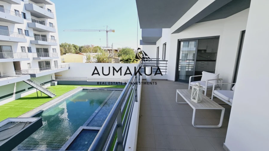 Apartamento T3 para Venda em Quelfes Foto 12