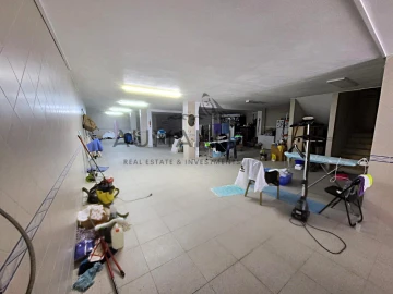 Moradia T4 para Venda em Albufeira e Olhos de Água