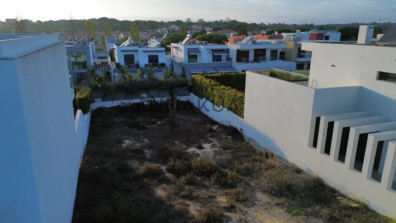 Terreno para Venda em Quarteira Foto 5