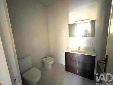 Apartamento T4 para Arrendamento em Aldoar, Foz do Douro e Nevogilde