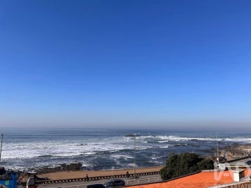 Apartamento T4 para Arrendamento em Aldoar, Foz do Douro e Nevogilde