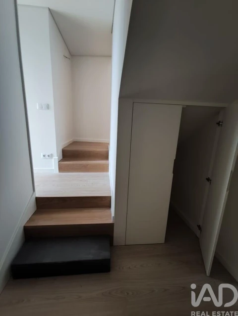 Apartamento T2 para Venda em Lordelo do Ouro e Massarelos