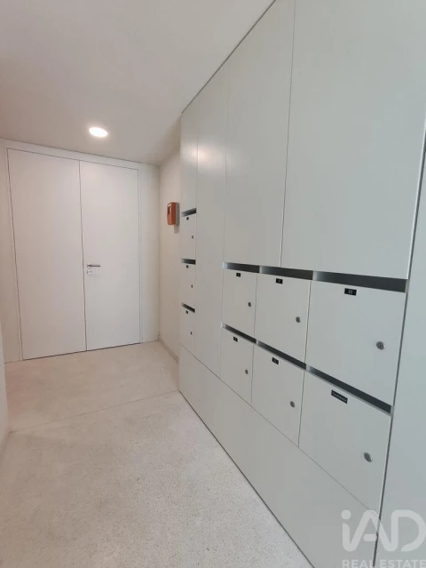 Apartamento T2 para Venda em Lordelo do Ouro e Massarelos