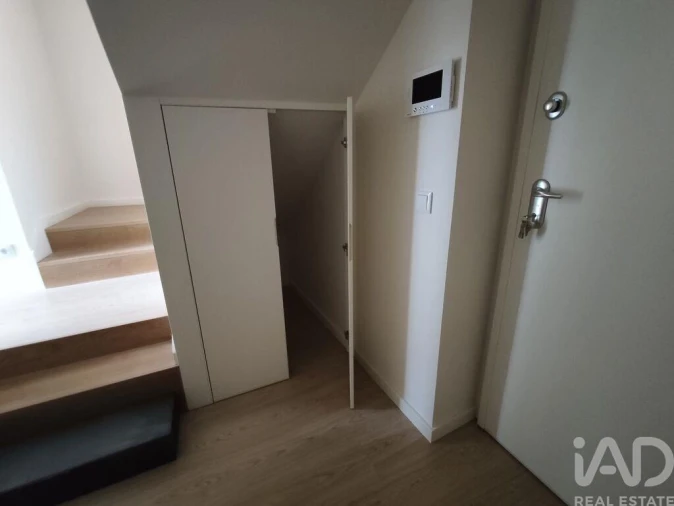 Apartamento T2 para Venda em Lordelo do Ouro e Massarelos Foto 5